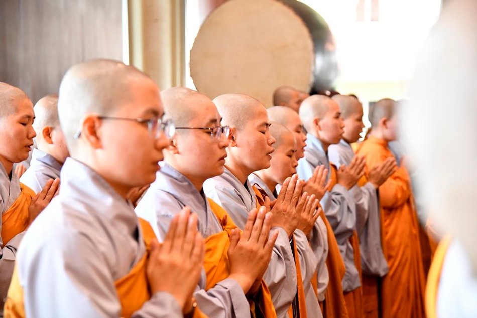 Thời khóa miên mật nhằm tịnh hóa thân tâm Thời khóa miên mật nhằm tịnh hóa thân tâm