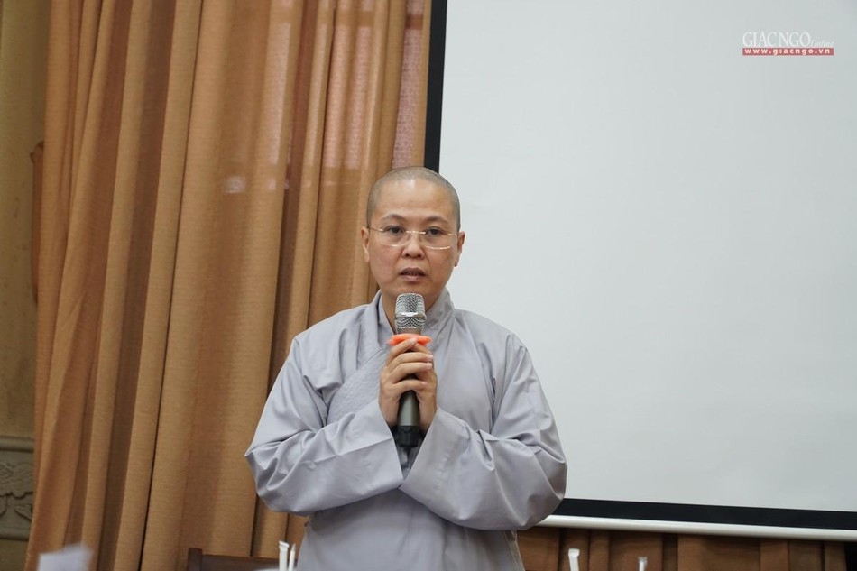 Ni sư Thích nữ Diệu Hiếu, Trung tâm nghiên cứu Thiền học Nam truyền