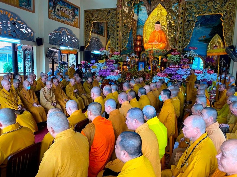 Lễ chung thất được môn đồ tứ chúng trang nghiêm tổ chức tại Quan Âm tu viện Lễ chung thất được môn đồ tứ chúng trang nghiêm tổ chức tại Quan Âm tu viện