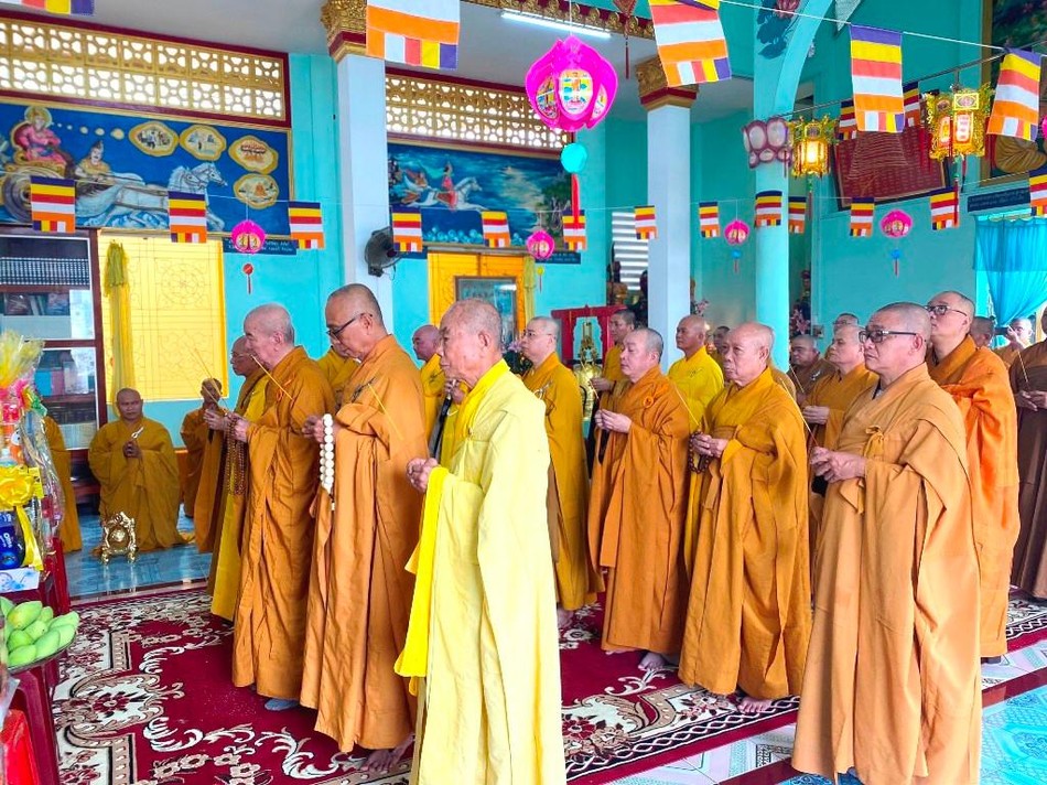 Chư tôn đức tưởng niệm húy nhật lần thứ 5 cố Hòa thượng Thích Giác An tại chùa Hưng Thạnh Chư tôn đức tưởng niệm húy nhật lần thứ 5 cố Hòa thượng Thích Giác An tại chùa Hưng Thạnh