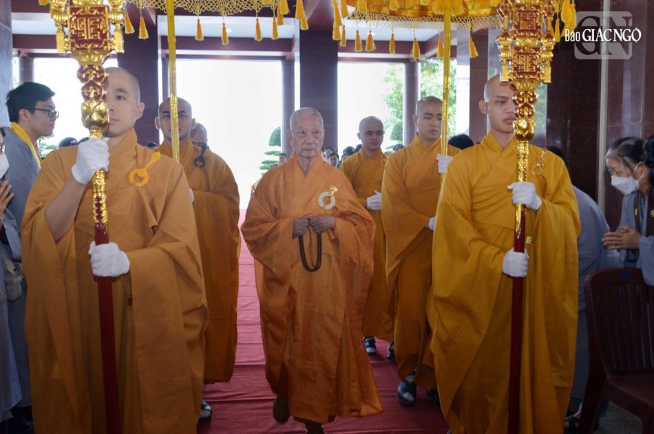 Cung nghinh Đức Pháp chủ quang lâm