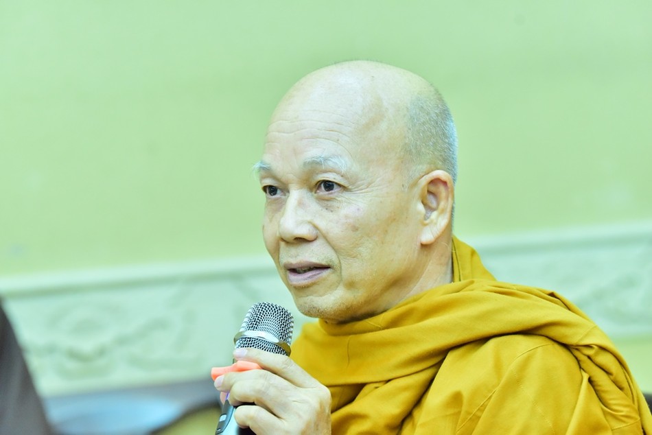 Hòa thượng Thích Minh Thành đúc kết phiên họp