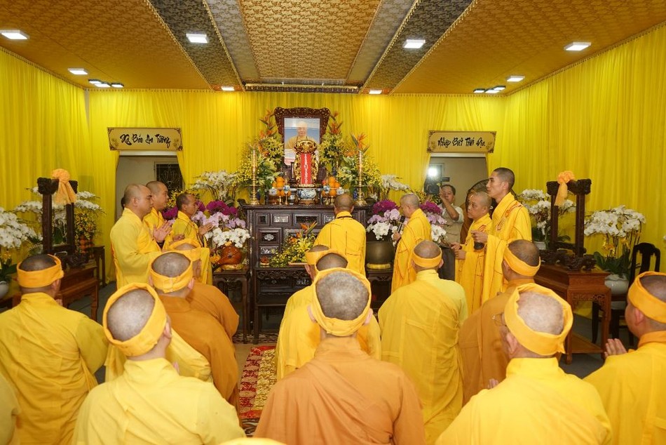 Sau khi trà-tỳ, thỉnh Giác linh an vị tại chùa Thanh Hà để môn đồ pháp quyến phụng thờ