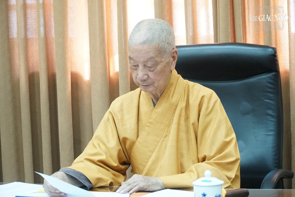 Trưởng lão Hòa thượng Thích Trí Quảng chủ trì phiên họp Trưởng lão Hòa thượng Thích Trí Quảng chủ trì phiên họp