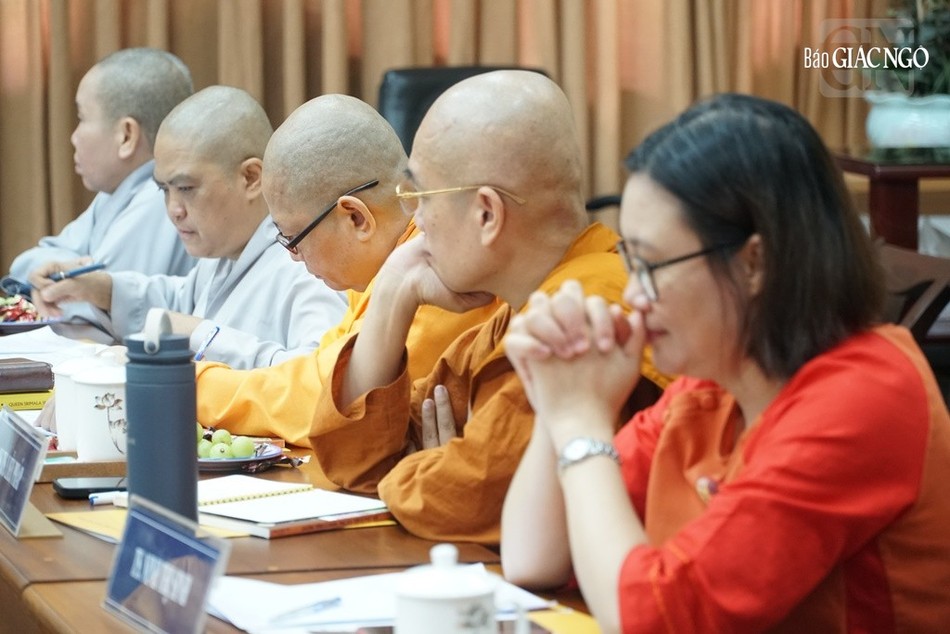 Giảng viên giảng dạy chương trình sau đại học Giảng viên giảng dạy chương trình sau đại học