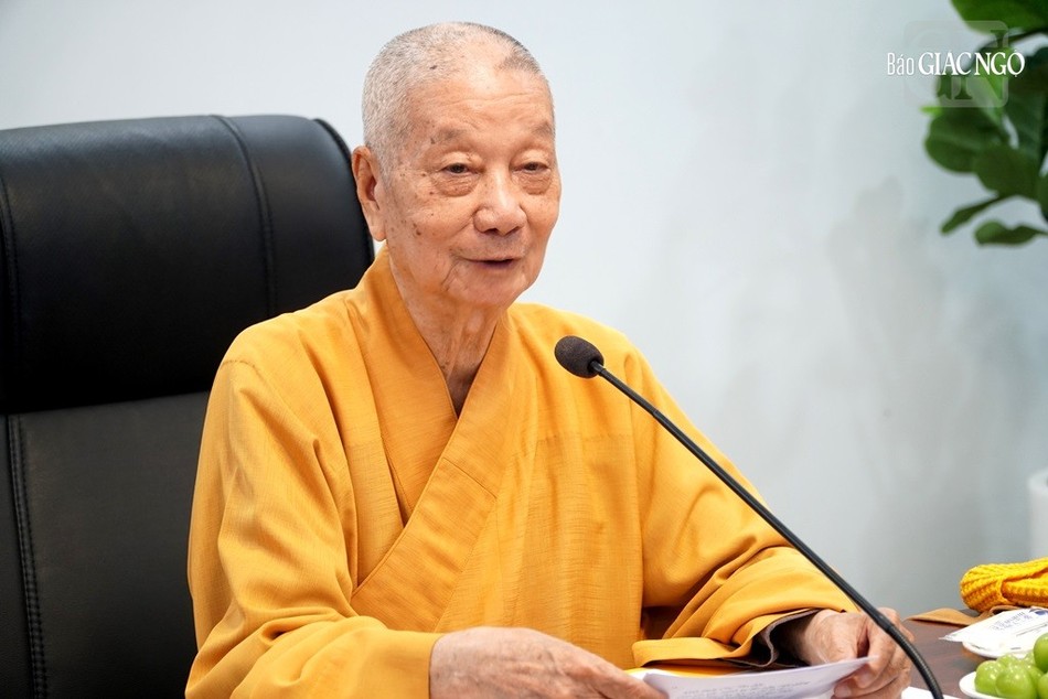 Trưởng lão Hòa thượng Thích Trí Quảng chủ trì phiên họp Trưởng lão Hòa thượng Thích Trí Quảng chủ trì phiên họp