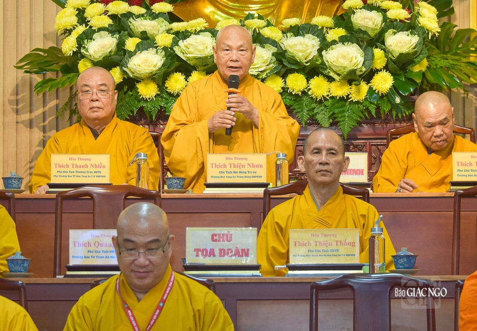 Trưởng lão Hòa thượng Thích Thiện Nhơn ban đạo từ Trưởng lão Hòa thượng Thích Thiện Nhơn ban đạo từ