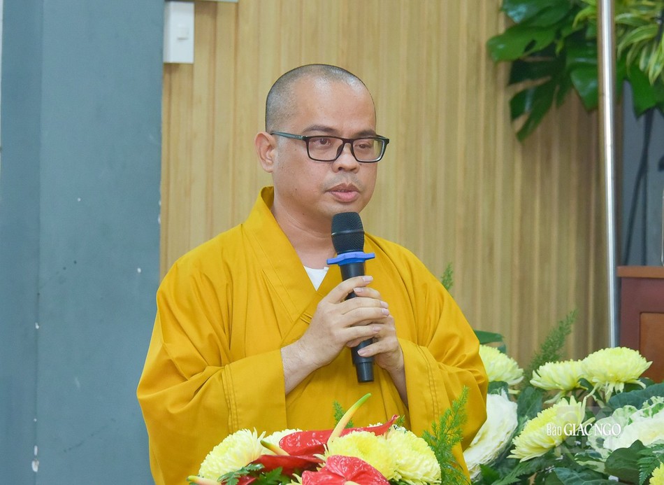 Đại đức Thích Thiện Châu trình bày phương hướng của Ban Kiểm soát T.Ư Đại đức Thích Thiện Châu trình bày phương hướng của Ban Kiểm soát T.Ư