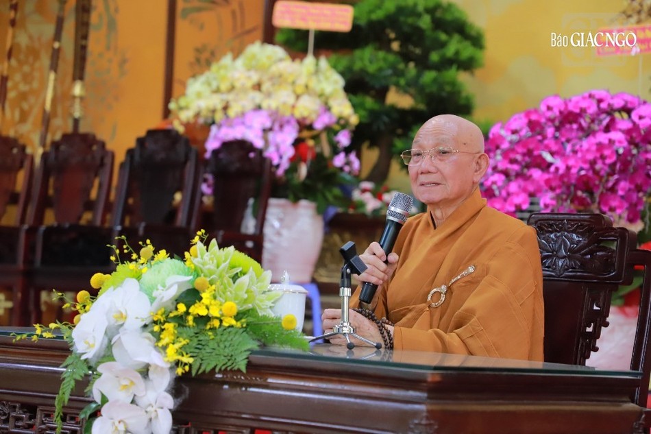 Trưởng lão Hòa thượng Thích Minh Thông khai đạo giới tử