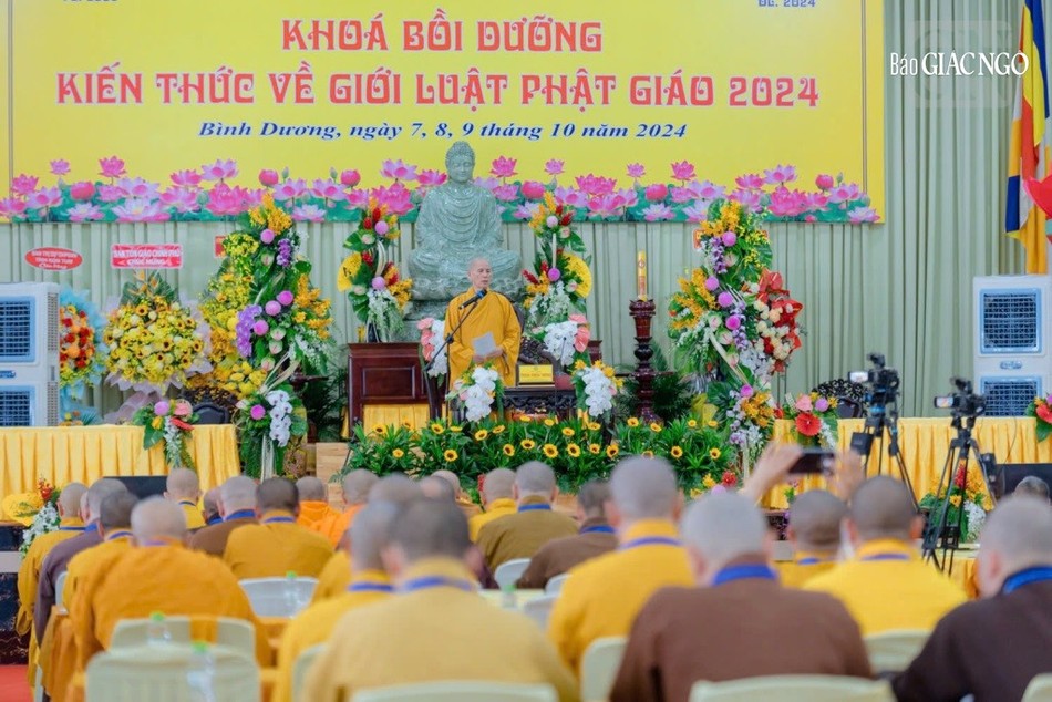 Hòa thượng Thích Thiện Thống chia sẻ những điểm mới trong Nội quy Tăng sự