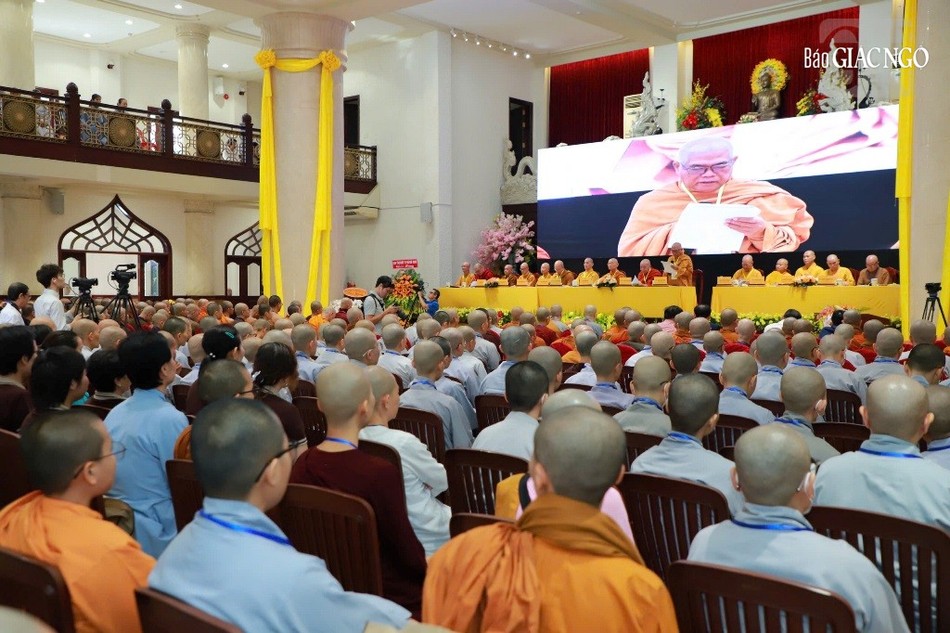 Lễ khai mạc có sự chứng minh, tham dự của chư tôn giáo phẩm và khoảng 1.000 đại biểu Lễ khai mạc có sự chứng minh, tham dự của chư tôn giáo phẩm và khoảng 1.000 đại biểu