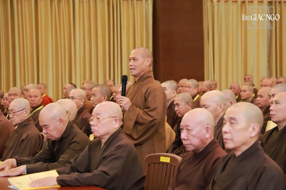 Theo Thượng tọa Thích Trí Chơn nên có một bộ quy tắc ứng xử chung trong việc thực hiện nghi lễ Phật giáo tránh việc sử dụng tùy tiện như thực trạng đang diễn ra - Ảnh: Trung Thắng