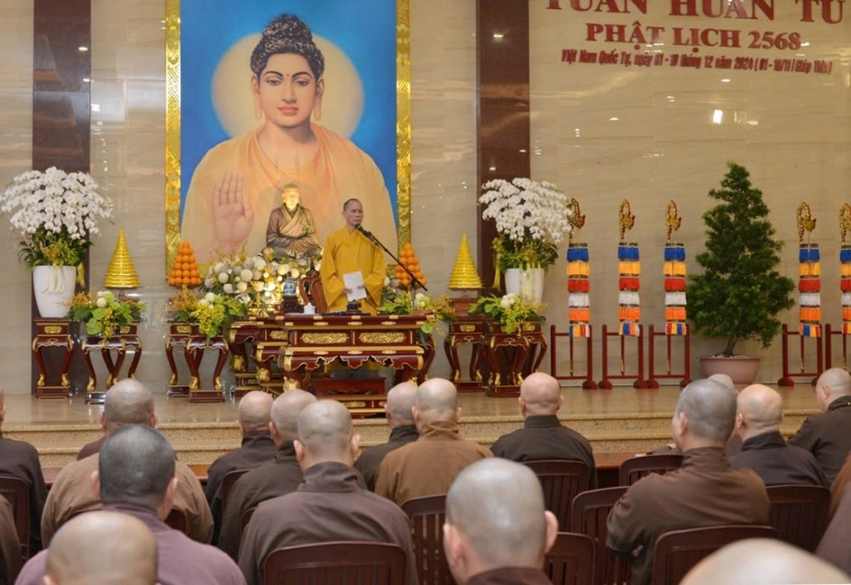 Hòa thượng Thích Thiện Thống giải đáp cụ thể những vấn đề chư Tăng Ni nêu ra tại buổi sinh hoạt chuyên đề