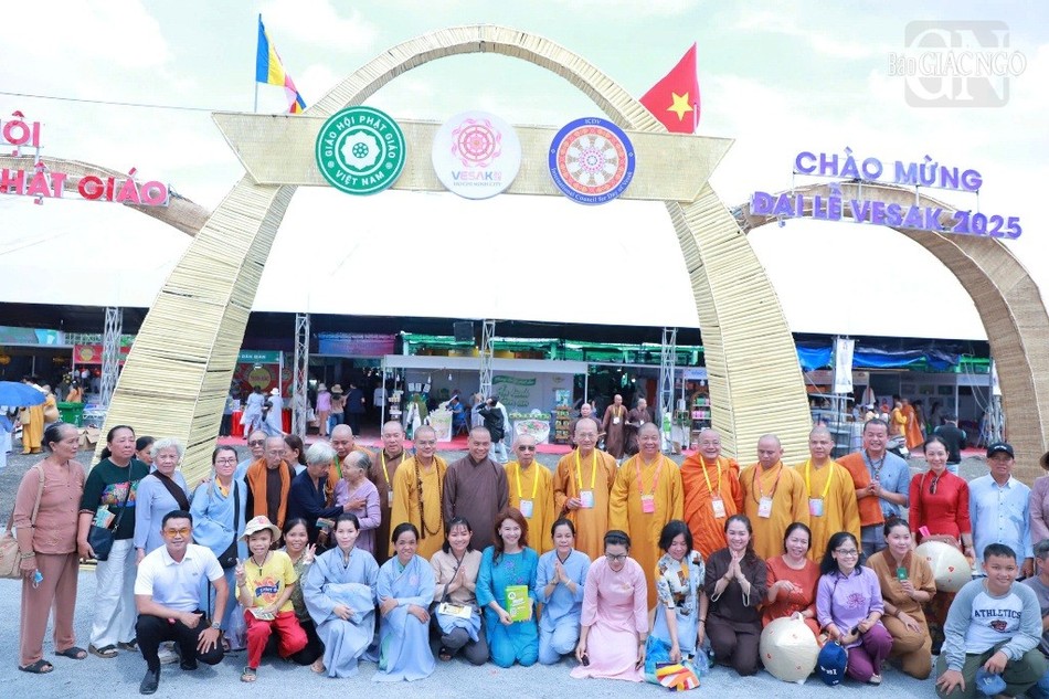 Lễ hội Văn hóa Phật giáo diễn ra từ ngày 3-5 đến trưa ngày 8-5-2025, tại Công viên Láng Le