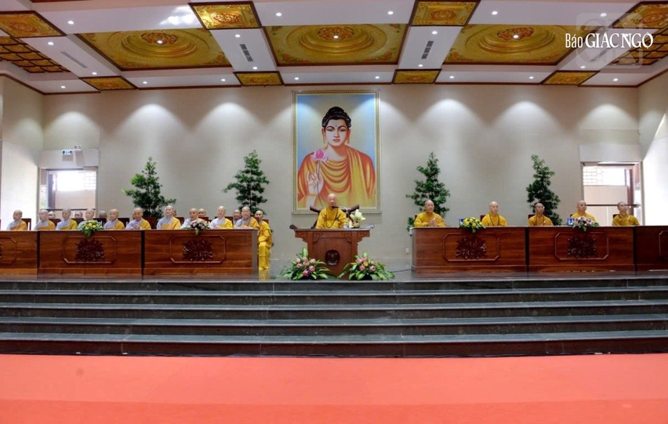 Lãnh đạo Học viện và Phân ban Ni giới GHPGVN TP.HCM hiện diện tham dự lễ khai khóa Lãnh đạo Học viện và Phân ban Ni giới GHPGVN TP.HCM hiện diện tham dự lễ khai khóa