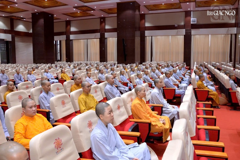 Lễ khai giảng diễn ra tại Đại giảng đường Minh Châu - Cơ sở II Học viện Phật giáo VN tại TP.HCM