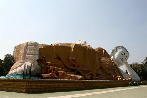 Tượng Phật nằm Naung Daw Gyi Mya Tha Lyaung Tượng Phật nằm Naung Daw Gyi Mya Tha Lyaung