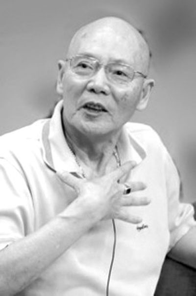 Nam diễn viên Diêm Hoài Lễ những ngày trên giường bệnh Nam diễn viên Diêm Hoài Lễ những ngày trên giường bệnh