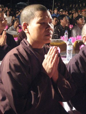Cầu siêu các anh hùng, liệt sĩ dưới chân tượng Phật Ngọc ảnh 8 Cầu siêu các anh hùng, liệt sĩ dưới chân tượng Phật Ngọc ảnh 8