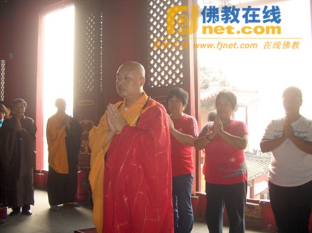 Các đạo tràng Phật giáo ở Trung Quốc tổ chức Pháp hội nhân mùa "Vu Lan báo ân”còn gọi là ngày "Phật hoan hỷ" ảnh 28 caunguyen 29.jpg