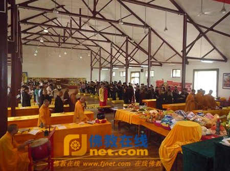 Các đạo tràng Phật giáo ở Trung Quốc tổ chức Pháp hội nhân mùa "Vu Lan báo ân”còn gọi là ngày "Phật hoan hỷ" ảnh 30 caunguyen 31.jpg