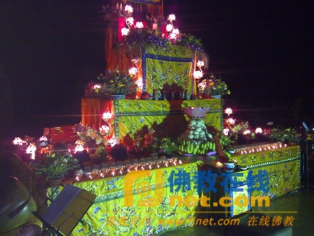 Các đạo tràng Phật giáo ở Trung Quốc tổ chức Pháp hội nhân mùa "Vu Lan báo ân”còn gọi là ngày "Phật hoan hỷ" ảnh 48 caunguyen 48.jpg