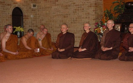 Khai trừ Tu viện Phật giáo Nam tông Bodhinyana vì tổ chức cho tu nữ thọ Đại giới ảnh 2 tykheoni_2.jpg