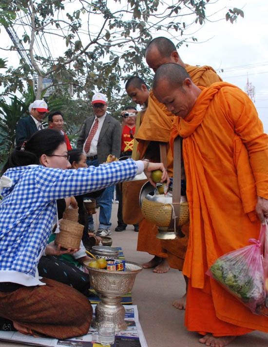 Phật giáo và đời sống người dân Lào ảnh 3
