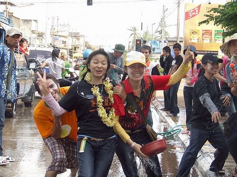 Tưng bừng sắc thái lễ hội đón năm mới ở châu Á Tưng bừng sắc thái lễ hội đón năm mới ở châu Á