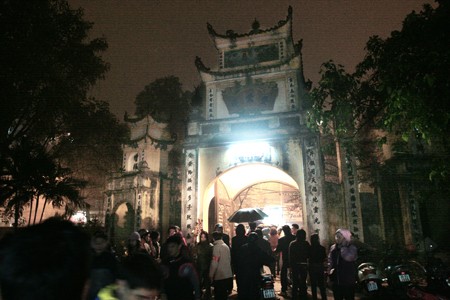 Hà Nội: Quá tải tại các chùa sau Giao thừa ảnh 1 Ảnh minh họa