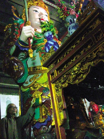 Bức tượng Thánh Dóng cổ cao nhất nước Việt ảnh 1