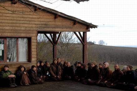 27. Gan Thay long am ap.jpg