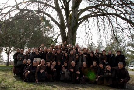 44. Duoi cay Linden.jpg