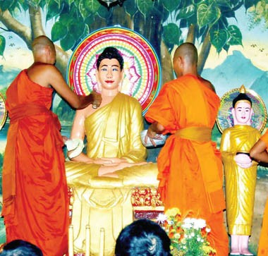Lễ tắm Phật Lễ tắm Phật