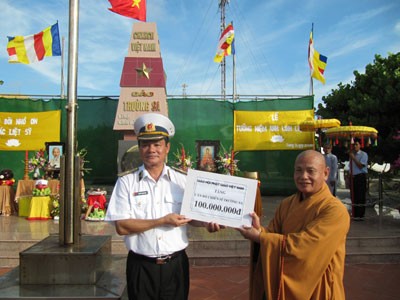 Lễ tưởng niệm anh linh các liệt sĩ tại quần đảo Trường Sa ảnh 11