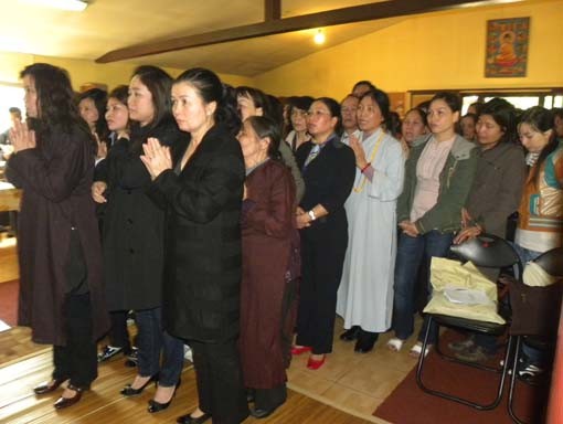 Người Việt tại Ba Lan đón mừng Phật đản PL.2554 ảnh 6 dlpd nghi le tp.jpg - 44.74 Kb