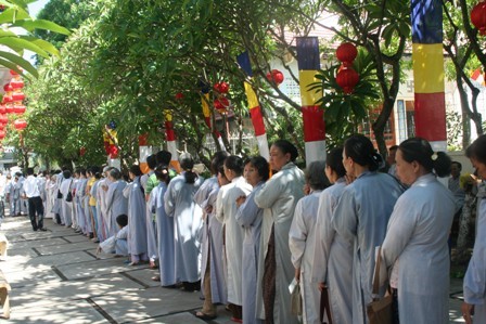 Khánh Hòa: Chiêm bái xá lợi Phật tại Ni viện Diệu Quang ảnh 12 Khánh Hòa: Chiêm bái xá lợi Phật tại Ni viện Diệu Quang ảnh 12