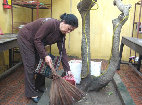 Chị Bùi Thị Chung: "Mỗi khi đi lễ chùa, tôi thấy mình xả bỏ được hết ý nghĩ “tham, sân, si” Chị Bùi Thị Chung: "Mỗi khi đi lễ chùa, tôi thấy mình xả bỏ được hết ý nghĩ “tham, sân, si”