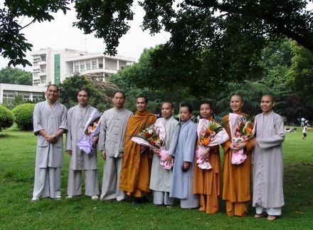 Tăng Ni Việt Nam du học tại Trung Quốc tốt nghiệp ảnh 2 vuhan_2.jpg