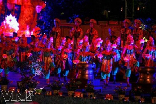 Chùm ảnh: Cầu truyền hình “Hòa điệu văn hóa - Khát vọng hòa bình” ảnh 8