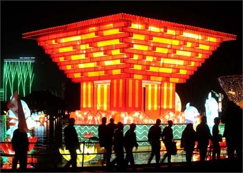 Trung thu rộn ràng trên đất Trung Hoa