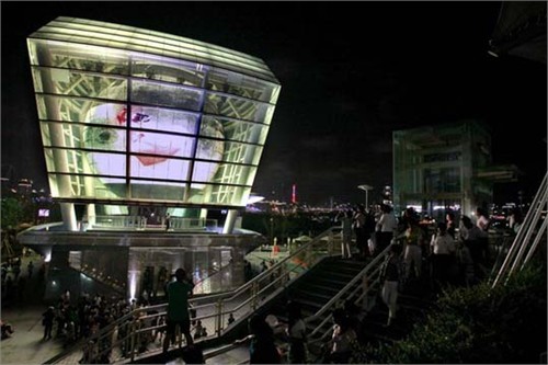 Trung thu rộn ràng trên đất Trung Hoa