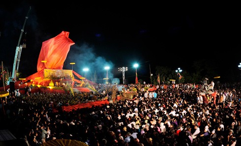 Chen chân dự lễ nhập tượng Thánh Gióng ảnh 1