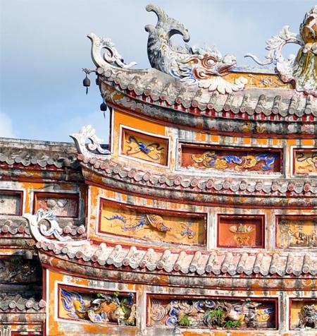 Hình ảnh điêu khắc trong kiến trúc Huế ảnh 1