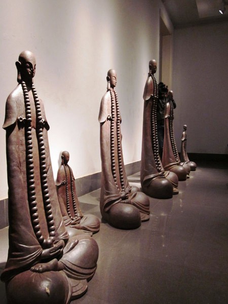 Các tác phẩm của Nguyễn Tuấn thể hiện cuộc sống ở góc nhìn nhân ái và phản ánh giá trị của tình yêu, lòng độ lượng giữa con người với con người