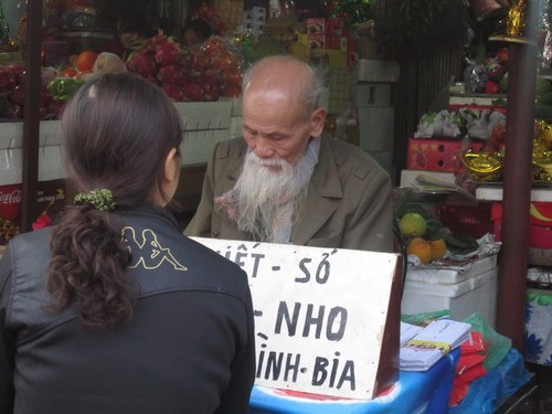 Viết sớ cầu may Viết sớ cầu may