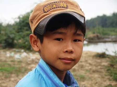 anh 3 - Nhung dua tre o trien song.JPG