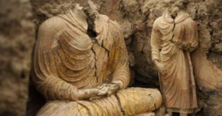 Kyrgyzstan: tìm thấy tượng Phật cao 1,5 mét ảnh 2 30746_13141019.jpg