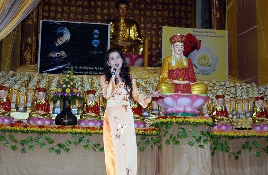 Kiên Giang: Khai mạc Lễ hội Vu lan - Tri ân & Báo hiếu - 2011 ảnh 7