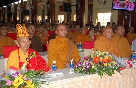 Kiên Giang: Khai mạc Lễ hội Vu lan - Tri ân & Báo hiếu - 2011 ảnh 13